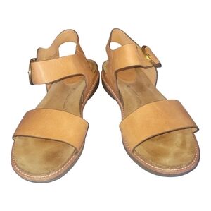 Sofft Bali Women's Tan Leather Oversized Buckle Detail Sandals Sz 9